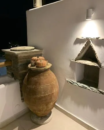 Serenity Living Platia, Tinos Platiá