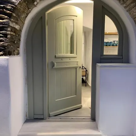 Serenity Living Platia, Tinos Semesterbostad