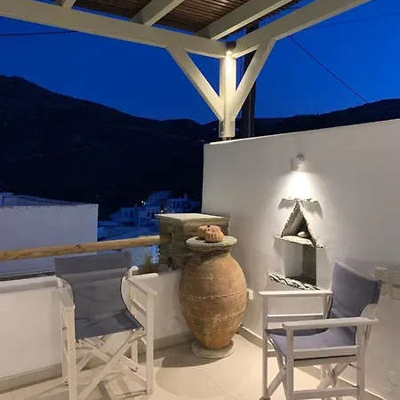 Serenity Living Platia, Tinos Semesterbostad Platiá