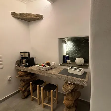 Serenity Living Platia, Tinos Feriehus Platiá