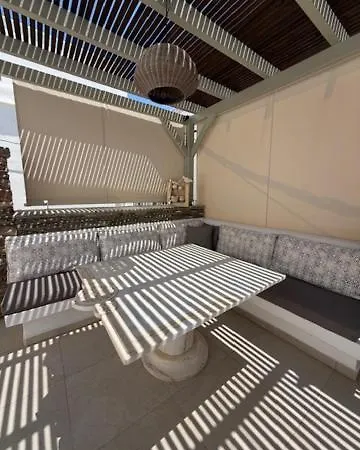 Serenity Living Platia, Tinos