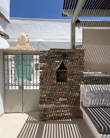 Serenity Living Platia, Tinos Platiá